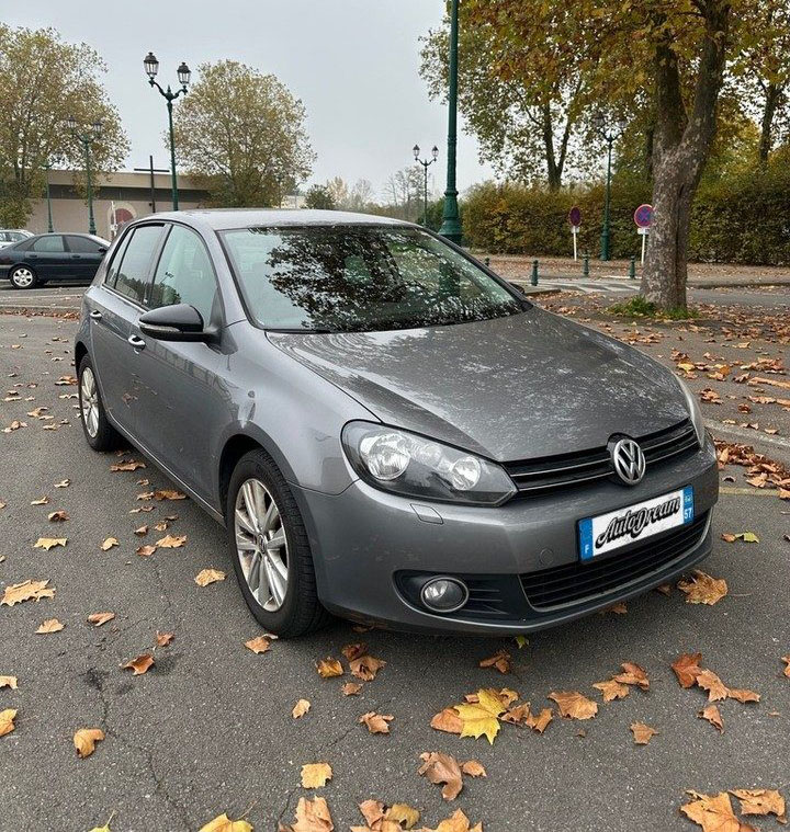 Volkswagen Golf VI